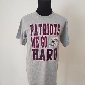 PATRIOTS WE GO HARD ADULT SHORT SLEEVE T SHIRT - SIZE LARGE